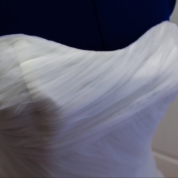 Alfred Angelo Disney Wedding Dress - Sleeping Beauty - Picture 4 of 15